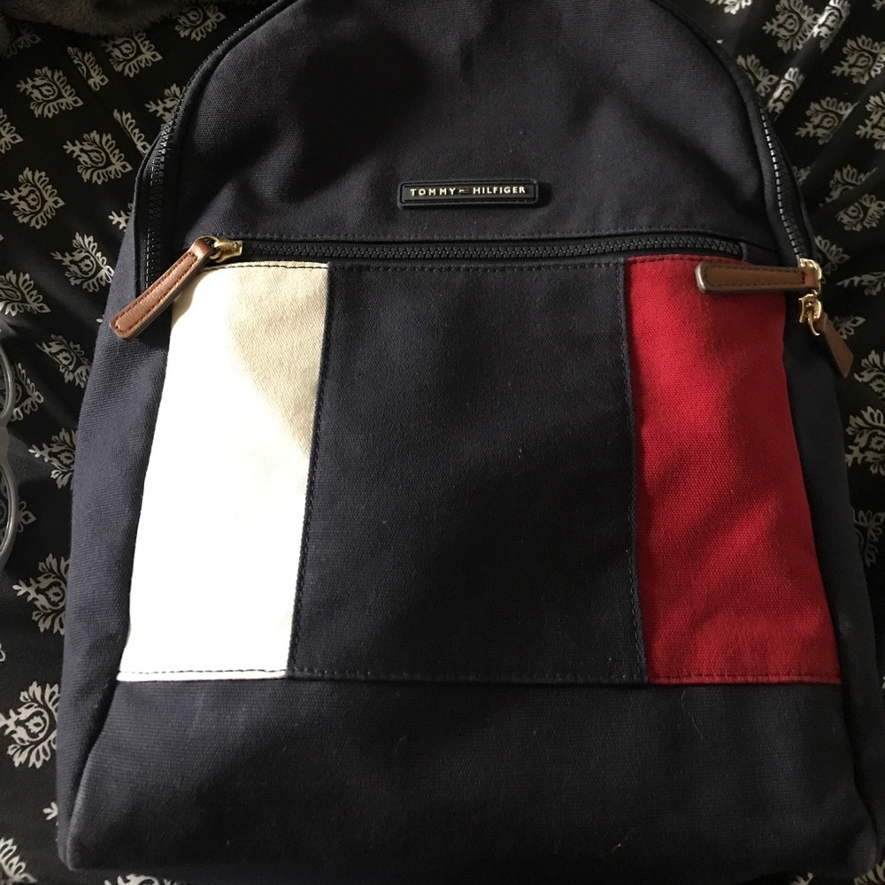 Tommy Hilfiger backpack 🔥